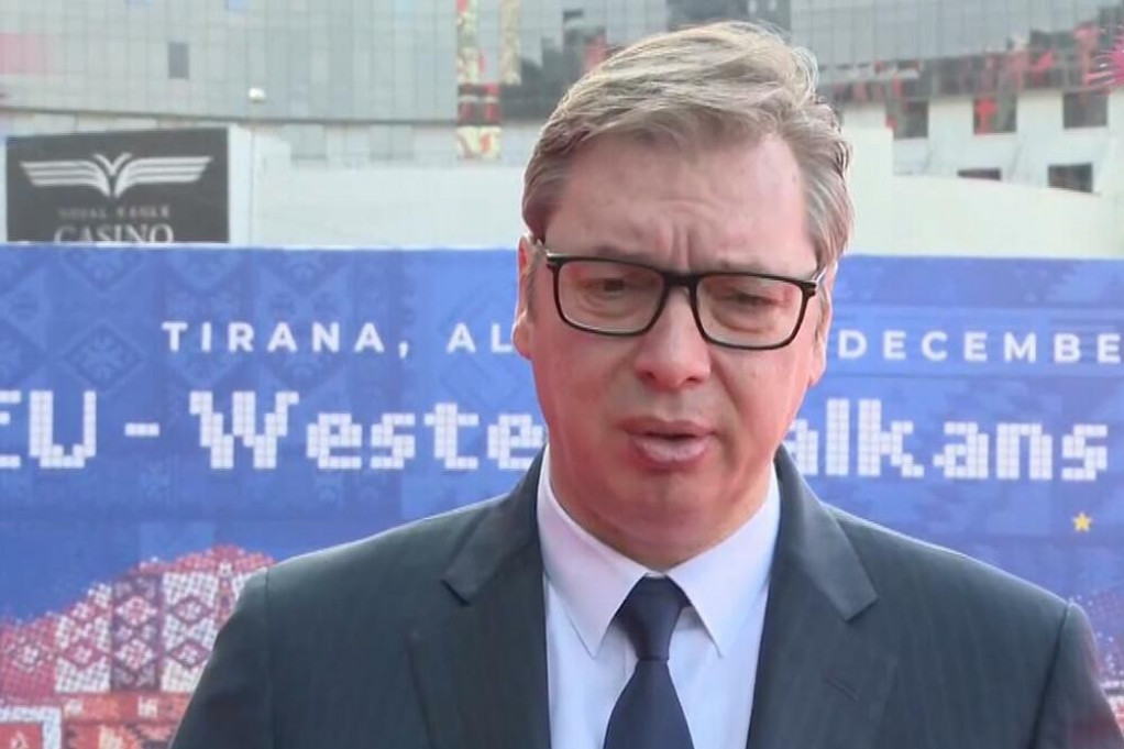 Predsednik Vučić obišao radove na obilaznici oko Beograda: Uprkos hladnom vremenu i jakom vetru, radnici marljivo rade (VIDEO)