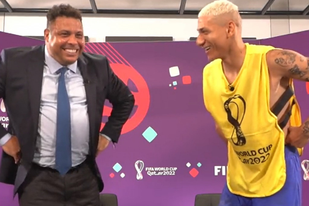 Ludi ples dve brazilske devetke! Čuveni Ronaldo i Rišarlison napravili šou pred kamerama (VIDEO)