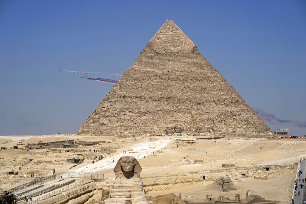 Čuvene egipatske piramide mogle bi da nestanu za 100 godina, a neće biti više ni prepoznatljivih peščanih dina: Stručnjaci objasnili zašto