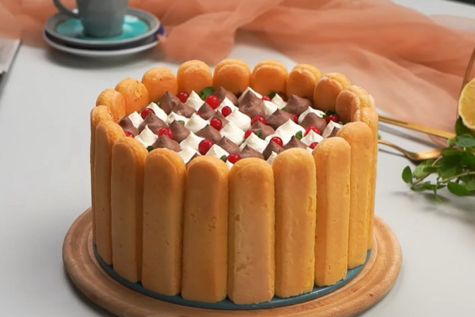 Recept dana: Novogodišnja markiza - torta koja se priprema bez jaja i pečenja, a predstavlja krunu svake svečane trpeze (VIDEO)