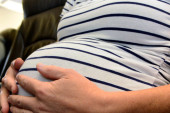 Sjajna vest za mame! Sve nezaposlene tokom trudnoće mogu dobiti radni staž, a evo za koji period ovo važi