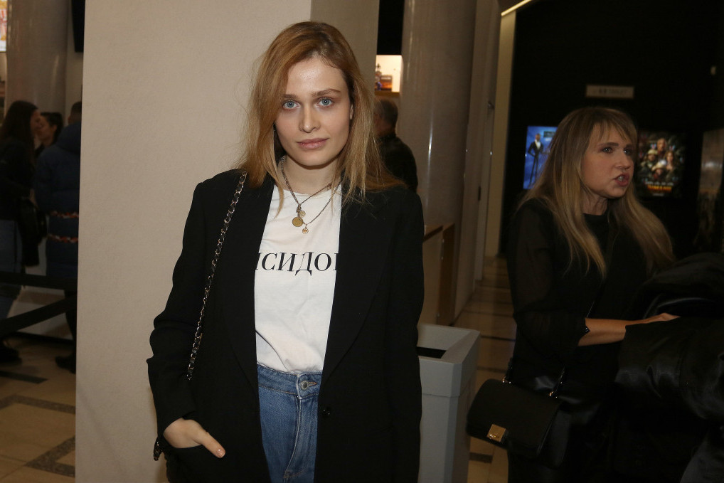 Ko je bivši zet Anice Dobre? Mina Sovtić ga upoznala u srednjoj školi, a evo čime se bavi! (FOTO)