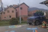 Juče Kfor, danas kosovska policija: Bornim kolima upali u dvorište vrtića u Leposaviću! Ponovo slučajno?! (FOTO)