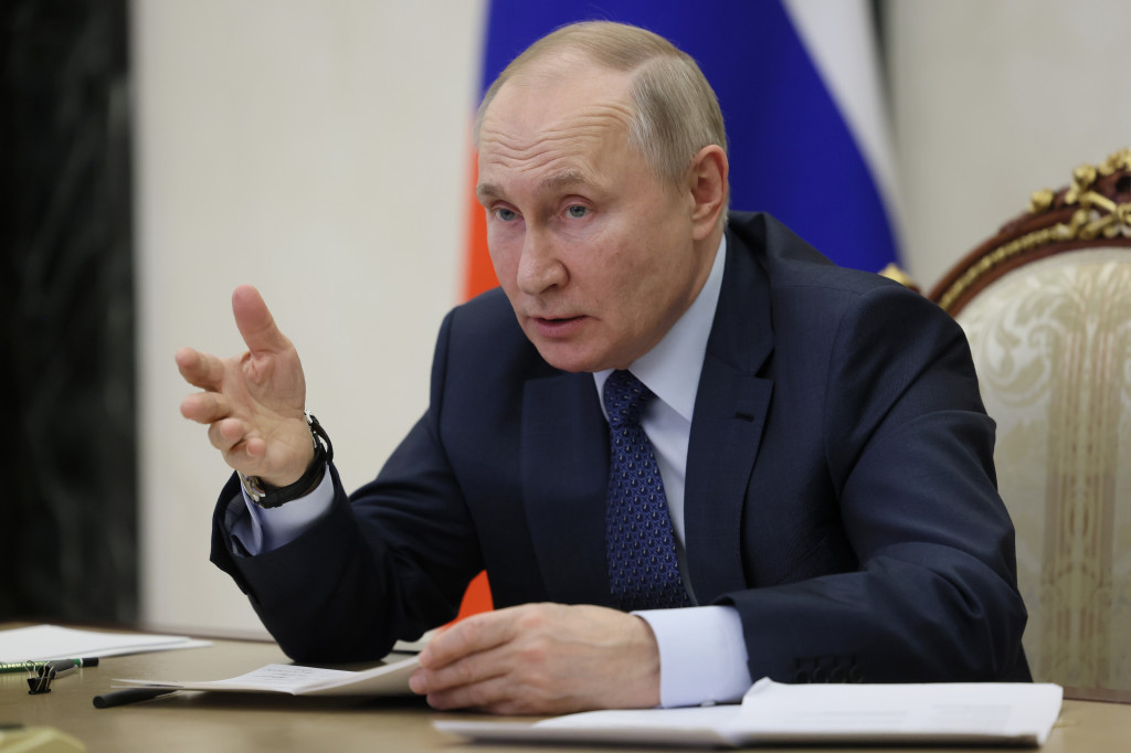 Putin potpisao nove zakone: Doživotna robija za obučavanje za diverzije!