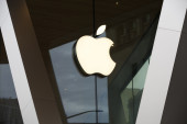 Vrednost kompanije Apple porasla iznad čak tri biliona dolara!