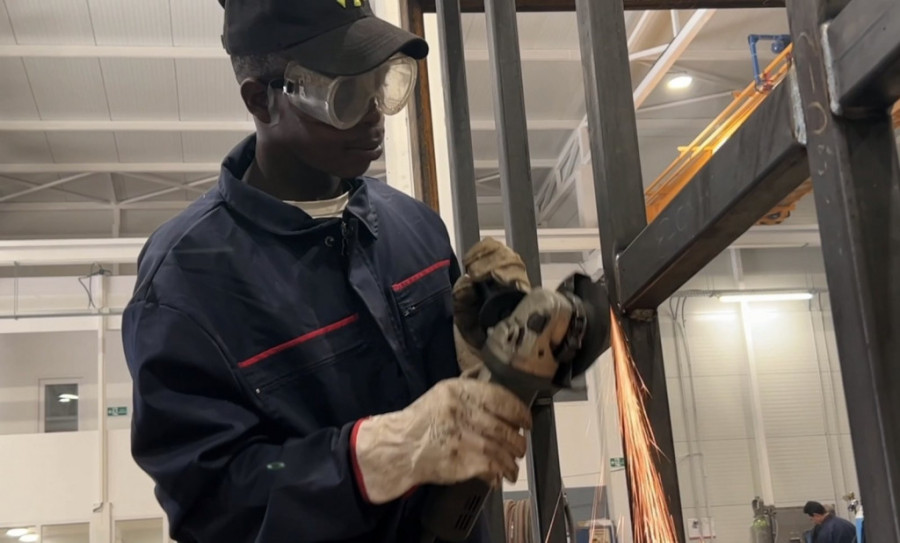 Izdato 35.000 radnih dozvola u 2022: Najviše zapošljavamo Kineze, Turke, Ruse i Indijce