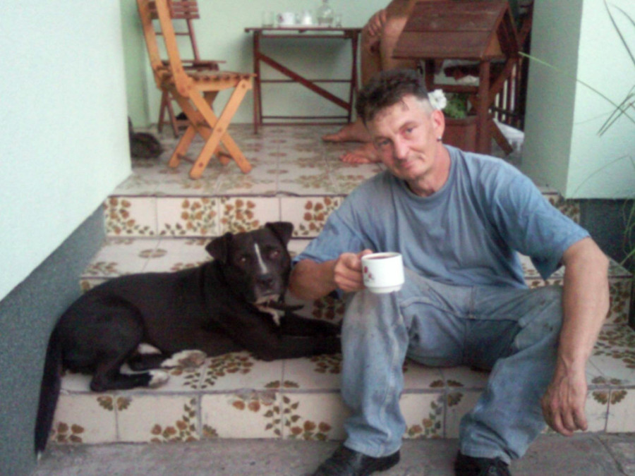 Dao mu krov nad glavom, a on ga ubio: Ratni veteran tučen kulerom laptopa i stolicama, pa svirepo ugušen!