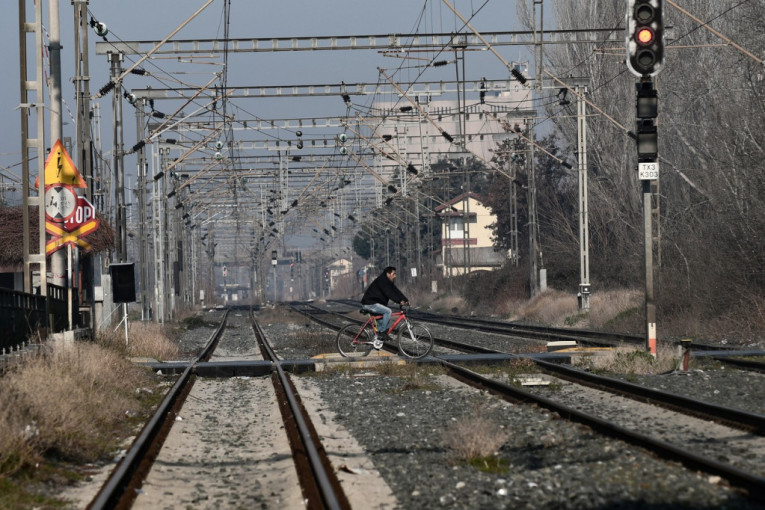 Počelo uklanjanje divlje deponije u Tošinom bunaru