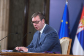 Jezive pretnje predsedniku Vučiću: Ako ne prestanete uslediće jasna poruka, očekujte nas