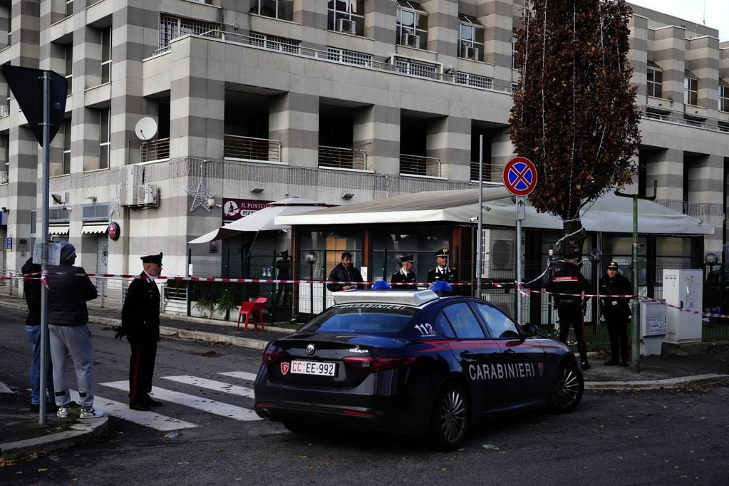 "Sve ću vas ubiti": Monstrum uleteo u bar u Rimu, pa otvorio vatru - detalji zločina u kom su stradale tri, a povređene četiri osobe