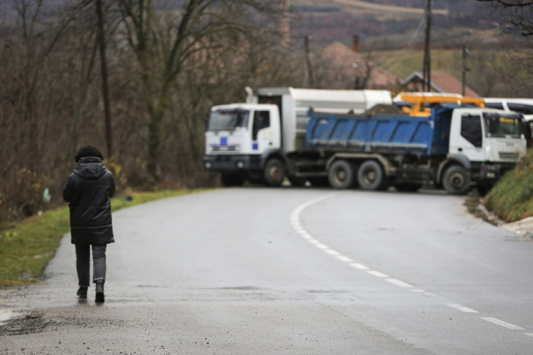 Uklonjene sve barikade na severu Kosova i Metohije
