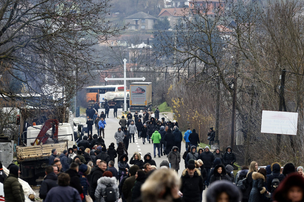 Srbi 15. dan na barikadama: Priština spiskovima za hapšenje dodatno ojačala jedinstvo našeg naroda da se brani