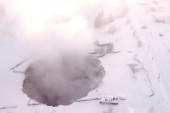"Vrata pakla" u Sibiru: Ogromna rupa se otvorila blizu popularnog ruskog skijališta (VIDEO)