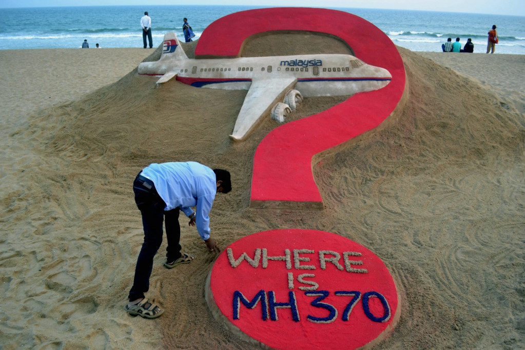 Saga o misterioznom nestanku putničkog aviona MH370 se nastavila: Ribar sa Madagaskara pokazao zapanjujuće otkriće (FOTO/VIDEO)