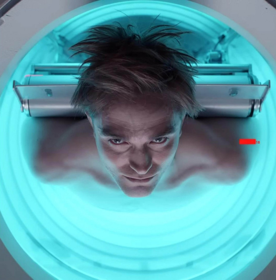 "U redu je, čoveče, samo to nabij gore": Robert Patinson je u jednom filmu nosio samo cev u zadnjici (FOTO/VIDEO)