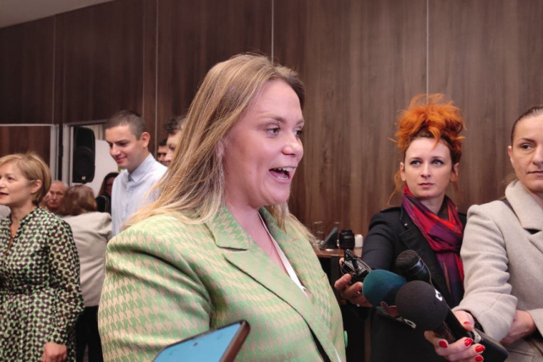 Udruženje “Čepom do osmeha” organizovalo konferenciju “EKOSOP 2022”; Đurić: Grad Novi Sad je prepoznao značaj životne sredine (FOTO)