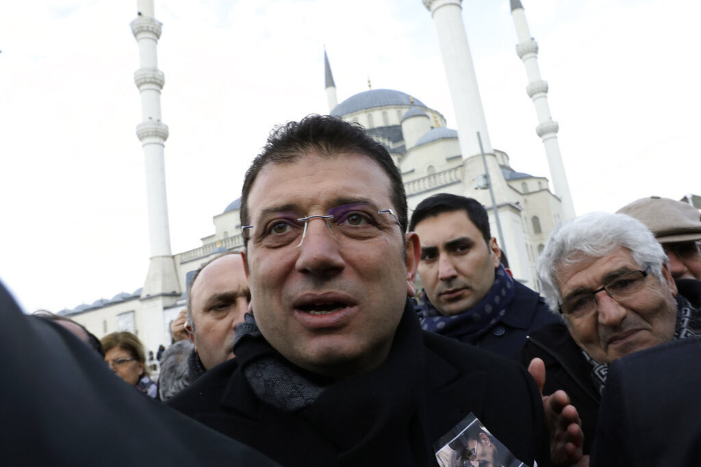Gradonačelnik Istanbula osuđen na više od dve godine zatvora: Vređao Izbornu komisiju