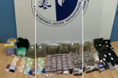 Švercovali drogu u deterdžentu, pa je prodavali preko nastavnika u školama: Pao srpsko-hrvatski kartel u Grčkoj! (VIDEO)