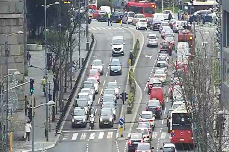 Beograđani, naoružajte se strpljenjem: Tmurni petak već napravio kolaps u gradu, izbegavajte ove deonice (FOTO)