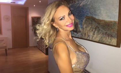 Šokantne priče iz muzičkog sveta: Evo šta je zajedničko pevaču grupe Kvin i srpskoj pevačici