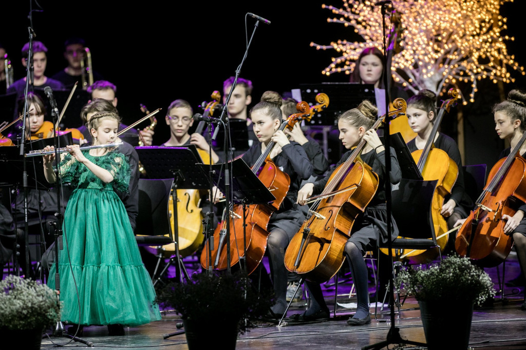 San novogodišnje noći: Poznata glumica specijalna gošća na koncertu Dečje filharmonije