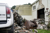 Zemljotres dobro protresao Kaliforniju: Srušeni delovi kuća, oštećena vozila  (FOTO/VIDEO)