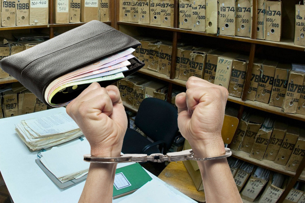 Uhapšeni matičari iz Vranja i Jagodine: Sumnja se da su primali mito da bi menjali podatke