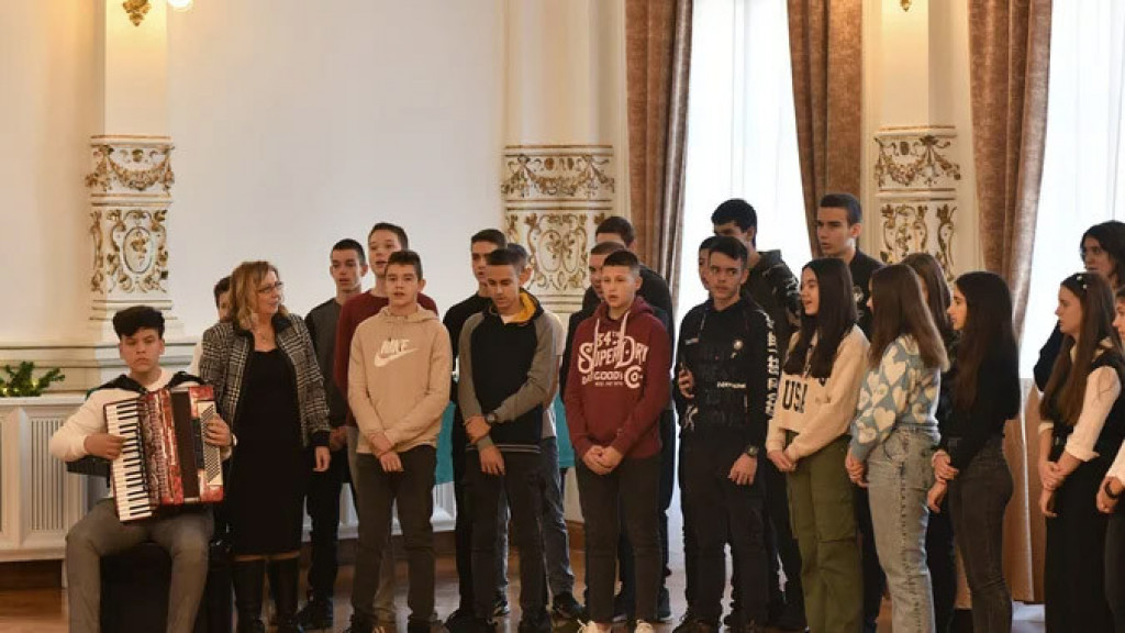 Đurić: Grad Novi Sad prepoznaje marljivost i posvećenost i uvek ćemo se truditi da motivišemo naše školarce za neke nove uspehe