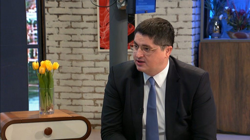 Dolovac da prestane da vrši pritisak na sudije u Novom Sadu u vezi sa optužnicom za nadstrešnicu