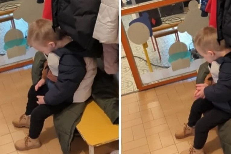 Sramno i tužno: Dečak sa Daunovim sindromom sam sedi u holu dok druga deca učestvuju na priredbi (VIDEO)