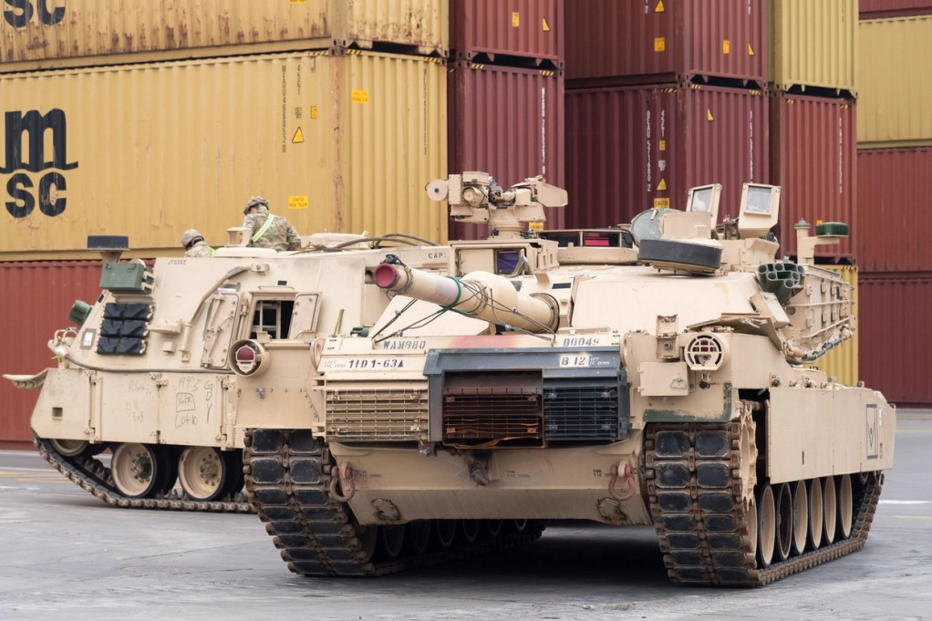 Ruski ambasador: Tenkovi iz Nemačke dovešće do nove eskalacije; Američke vlasti: Pitanje Krima će biti preispitano