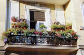 "Za cveće i decu bih dala poslednji dinar": Stana godinama ima najlepši balkon u Beogradu, a evo kako on izgleda (FOTO)