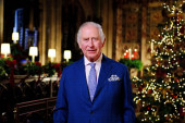 Kralj Čarls će u božićnom obraćanju odati počast Elizabeti II: Čestitka snimljena na mestu na kom su se oprostili od pokojne kraljice