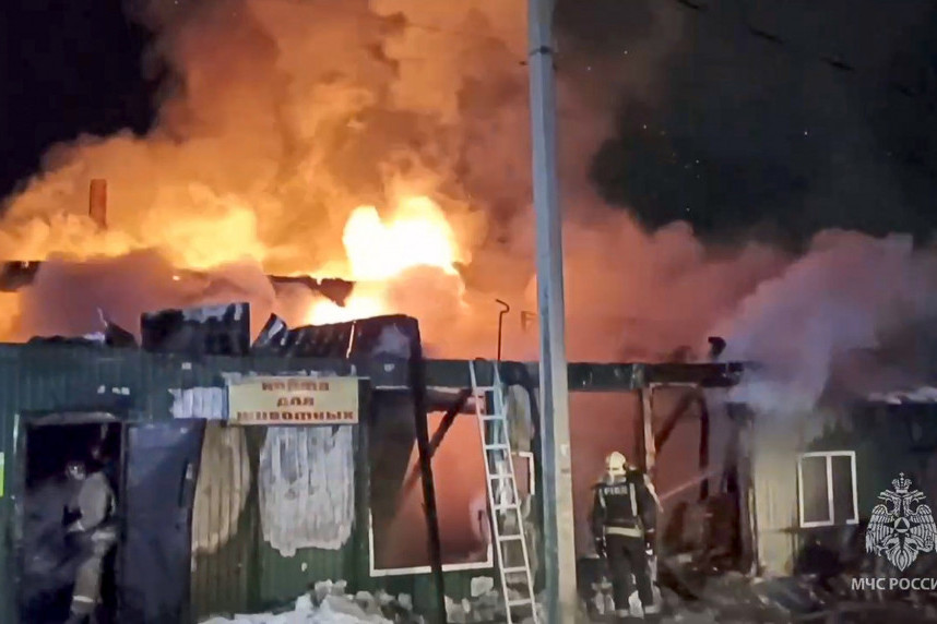 Užas u staračkom domu u Rusiji: U stravičnom požaru poginulo 20 osoba (FOTO)