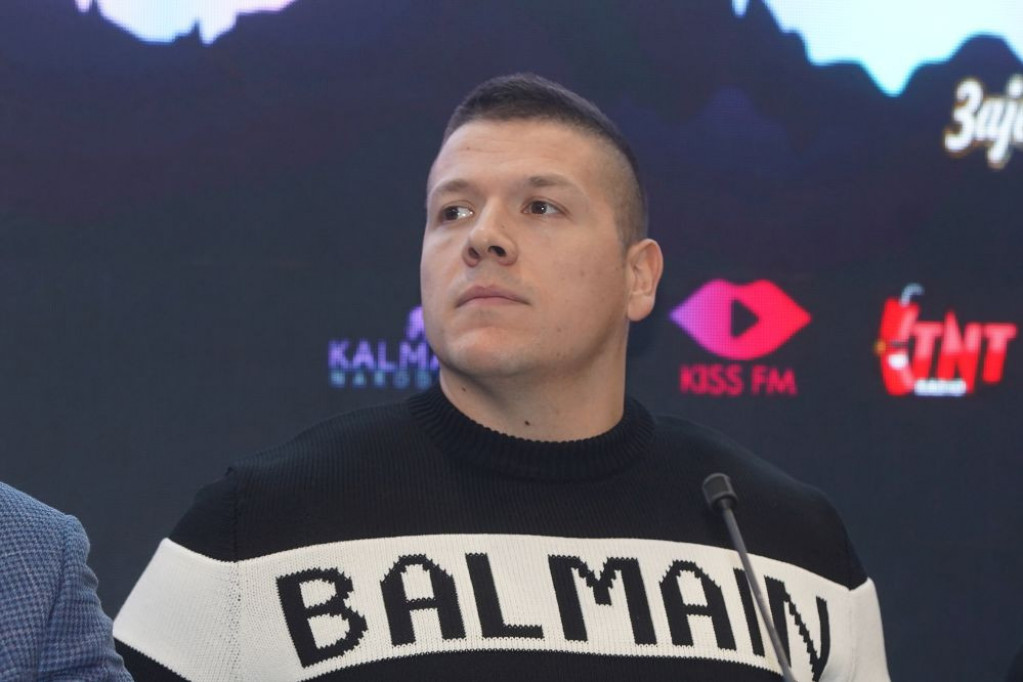 Što je Radanović u stvari odbio ulogu MMA borca? Pevač otvorio dušu: Zloupotrebljen sam! (FOTO)