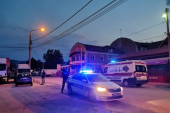 Kao na Divljem zapadu: U Novom Pazaru policija zaustavila dva momka, pretresla auto i pronašla oružje i municiju