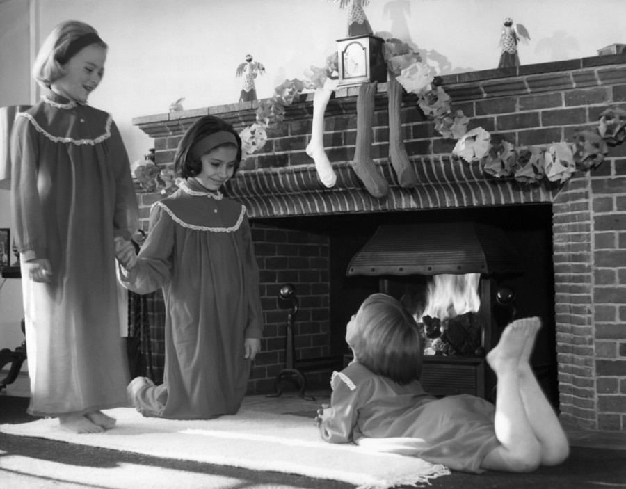 Skoro će Nova godina, što znači da je vreme da se okače šarene čarape: Šta se krije iza ove praznične tradicije?