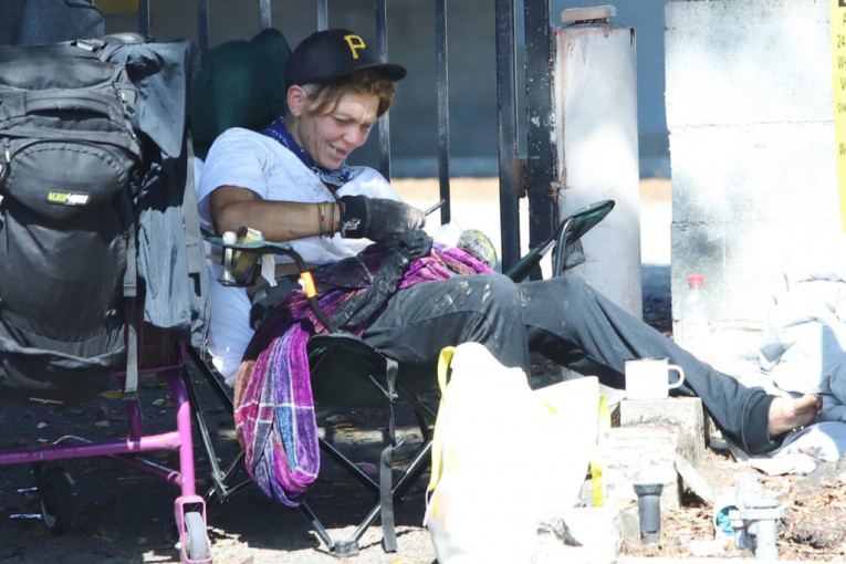 Nekad slavni model i glumica, a danas beskućnica: Ovako je Loni Vilson dospela do prosjačkog štapa za samo nekoliko godina