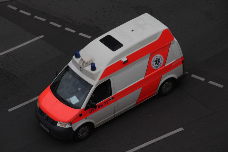 Užas u Minhenu: Vagoni iskliznuli i srušili se sa mosta
