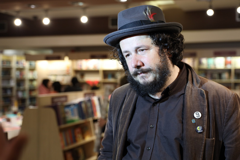 Nagrada "Vladan Desnica" Muharemu Bazdulju: Jedino književno priznanje u Srbiji koju pisci dodeljuju piscima