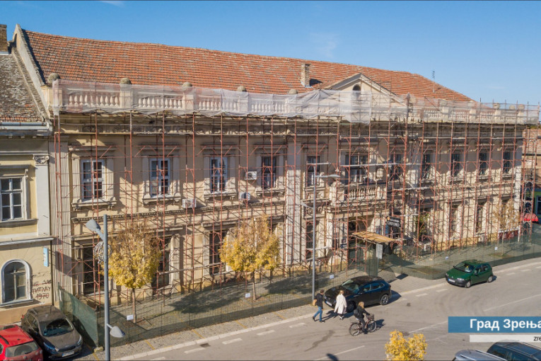 24SEDAM ZRENJANIN Počeli radovi na obnovi palate Srpske zadružne banke