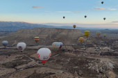 Novinarka 24sedam u balonu na 900 metara iznad vulkanskih stena: Kapadokija, zemlja balona, nestvarnih predela i konja (FOTO/VIDEO)