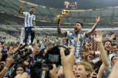 Zato je Leo velikan! Mesi iskeširao 200.000 evra za iznenađenje svim zlatnim Argentincima iz Katara (FOTO)