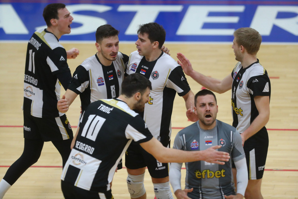 Odbojkaši Partizana u finalu Kupa! Crno-beli ostvarili pobedu jedinim rezultatom koji im je garantovao borbu za trofej!
