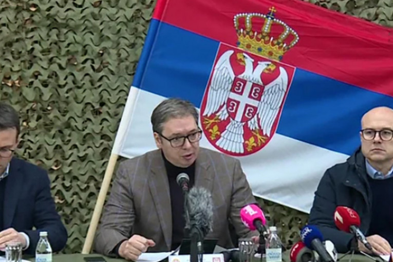 Vučić nakon razgovora sa Srbima na KiM: Od sutra kreće uklanjanje barikada