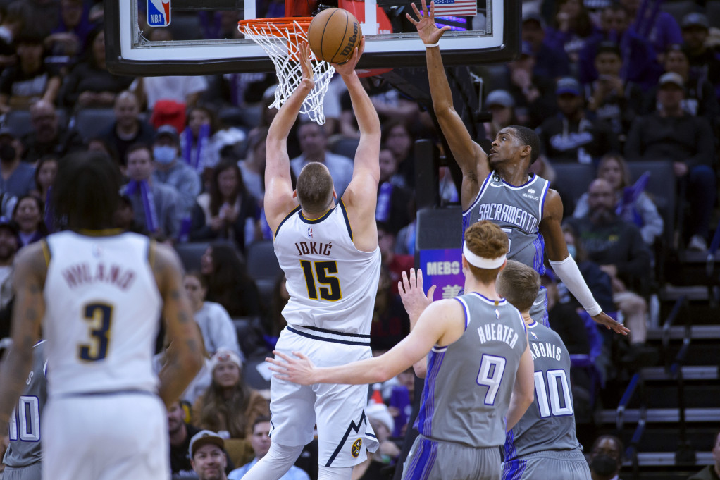 Jokić dominirao i noćas, ali šokiran u zadnjoj sekundi! Imao je šut za pobedu, ali Kingsi se revanširali (VIDEO)