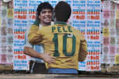 Na nebu Pele i Maradona! Dve "desetke" za večnost, Napolijevo poslednje zbogom (FOTO)