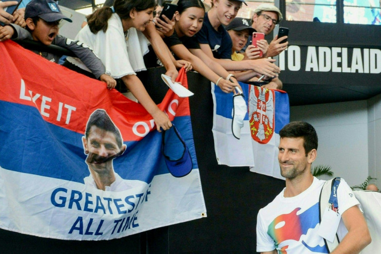 Vreo doček za Novaka od navijača u Adelejdu! Atmosfera na treningu kao na fudbalskoj utakmici (FOTO, VIDEO)