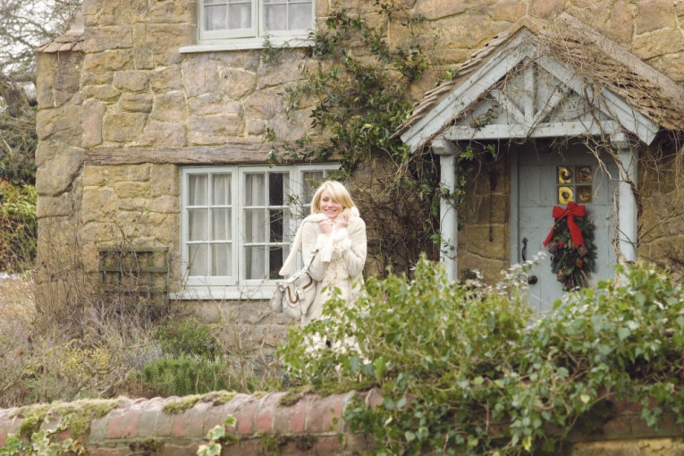 Kuća iz najlepšeg božićnog filma može biti vaša: Iznajmljuje se bajkovita koliba iz "Odmora"