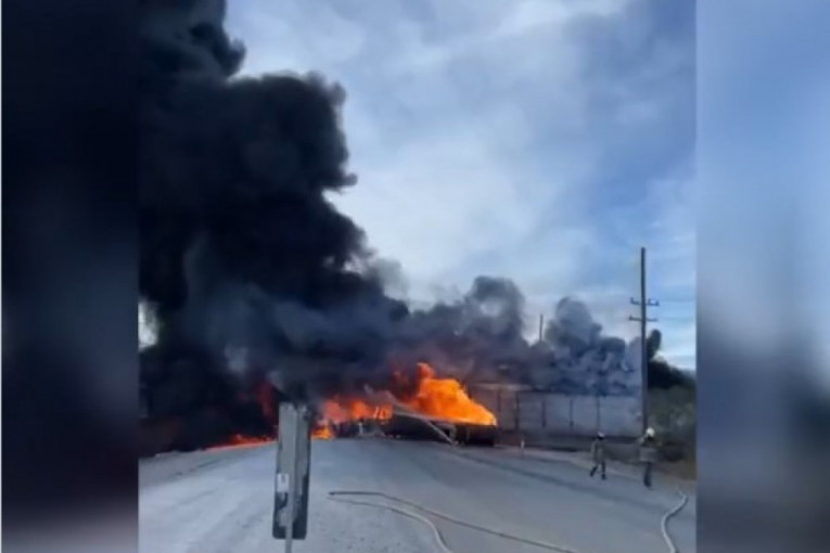 Tragedija u Meksiku: Prevrnuo se autobus sa turistima, 15 ljudi poginulo, od toga najmanje četvoro dece (VIDEO)